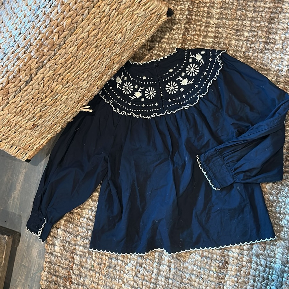THE GREAT. Navy Blue Embroidered Peasant Blouse with White Trim - Picture 10 of 11